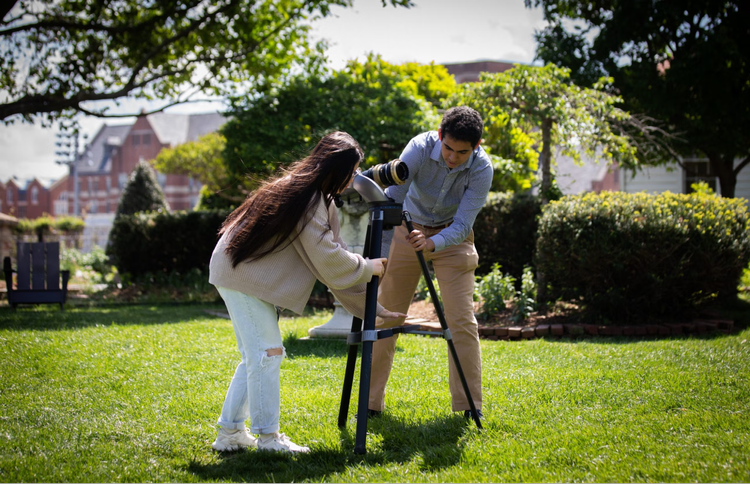 Students in the Georgetown University Astronomical Society setting up a telescope
